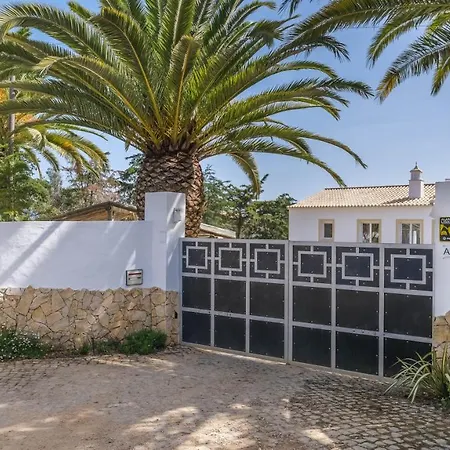 Villa Cristo Too