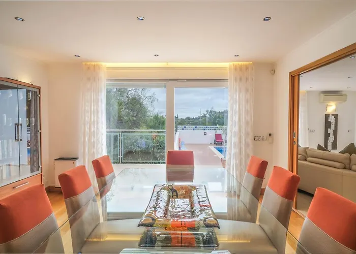 Cristo Too 빌라 라고스