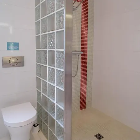 Cristo Too Willa Lagos