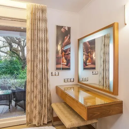 Cristo Too فيلة لاغوس