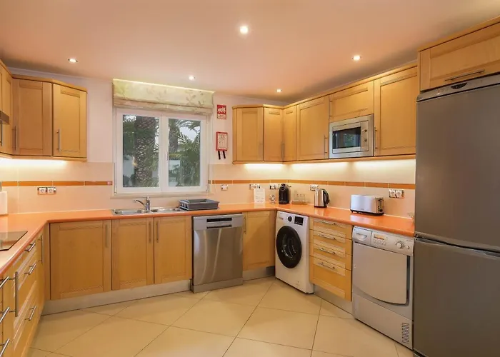 Cristo Too ヴィラ ラゴス