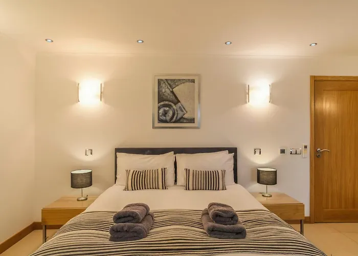 Cristo Too ヴィラ ラゴス